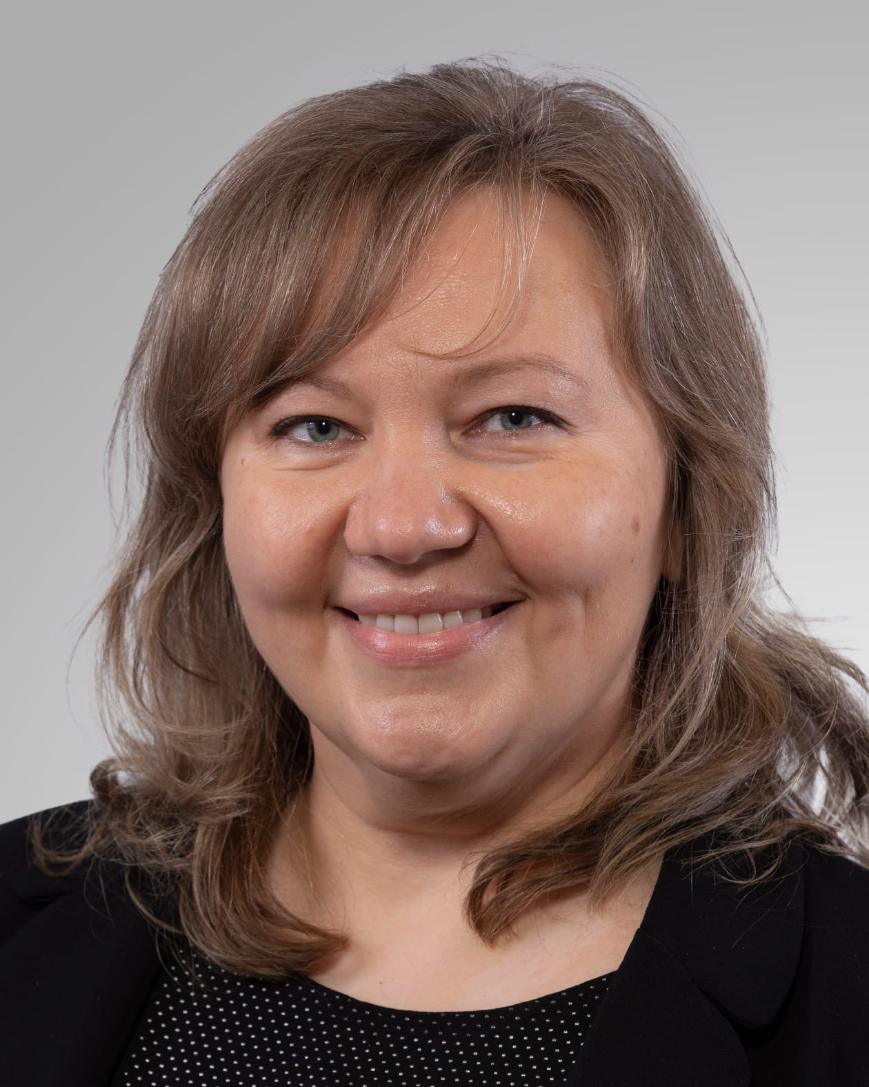 Olga Astakhov headshot