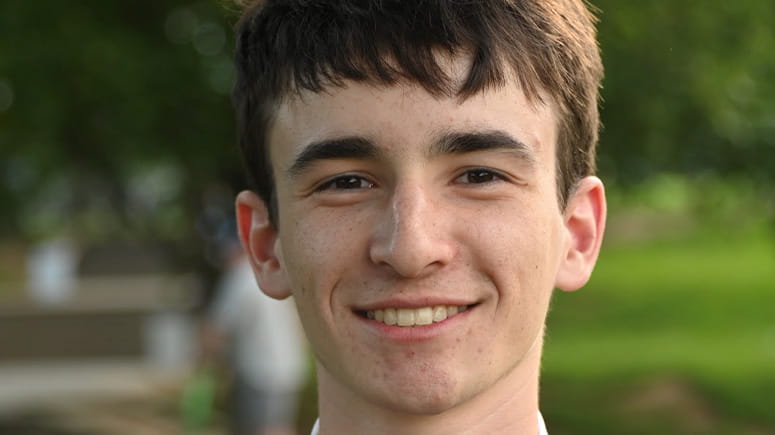 auden-seigel scholarship winner