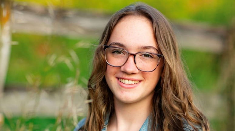 Ava Shingle, Scholarship winner