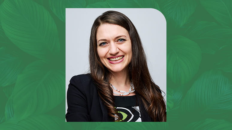 Annie Messer headshot