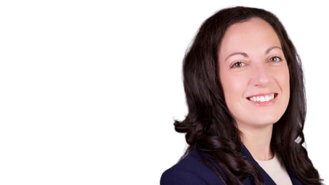 Nicole Warfield headshot