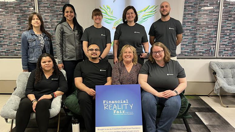 Everence employees volunteer at the Financial Reality Fair.