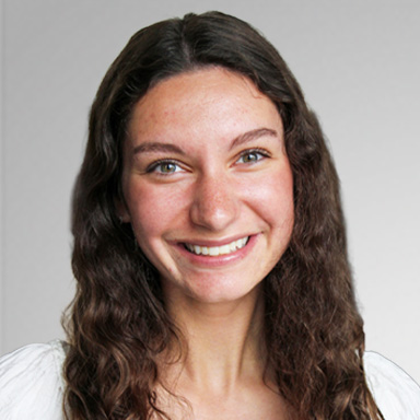 Hannah Slobozien, marketing intern